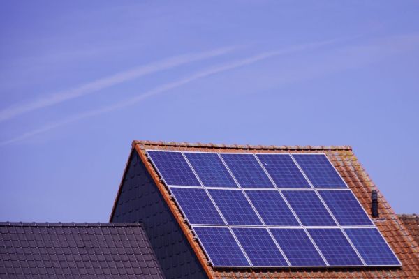 Panneau solaire photovoltaïque : avis clients et solutions durables
